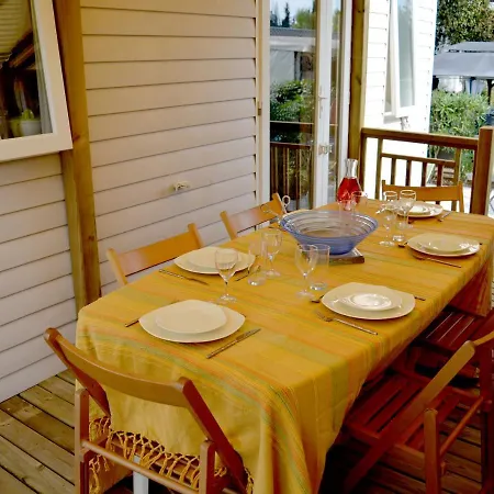 Charmant Mobilhome - 2 Chambres - Camping 4 Etoiles Frejus