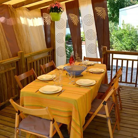 Charmant Mobilhome - 2 Chambres - Camping 4 Etoiles 4* Frejus