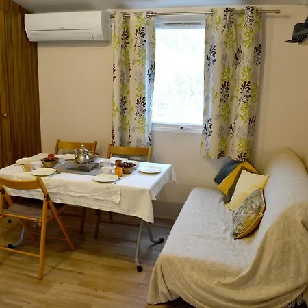 Campsite Charmant Mobilhome - 2 Chambres - Camping 4 Etoiles